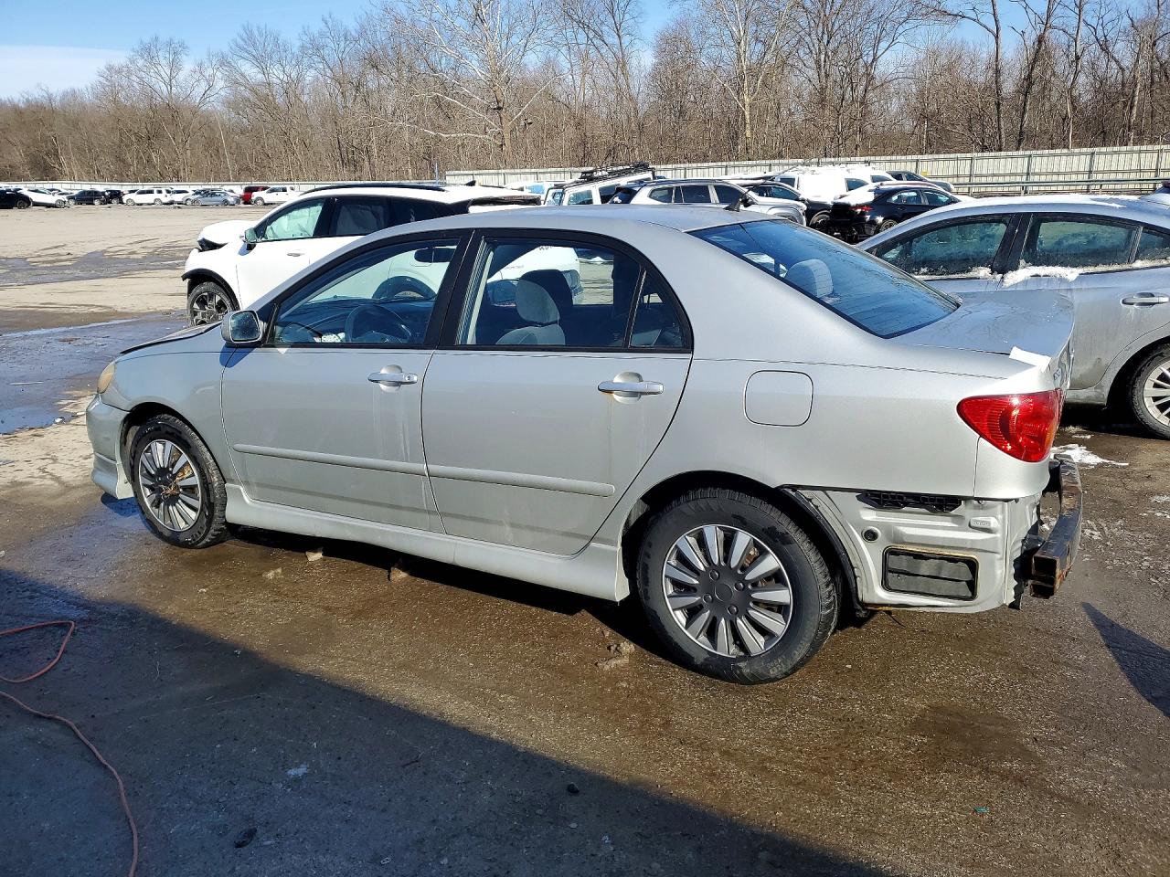 2004 TOYOTA COROLLA S photo 2