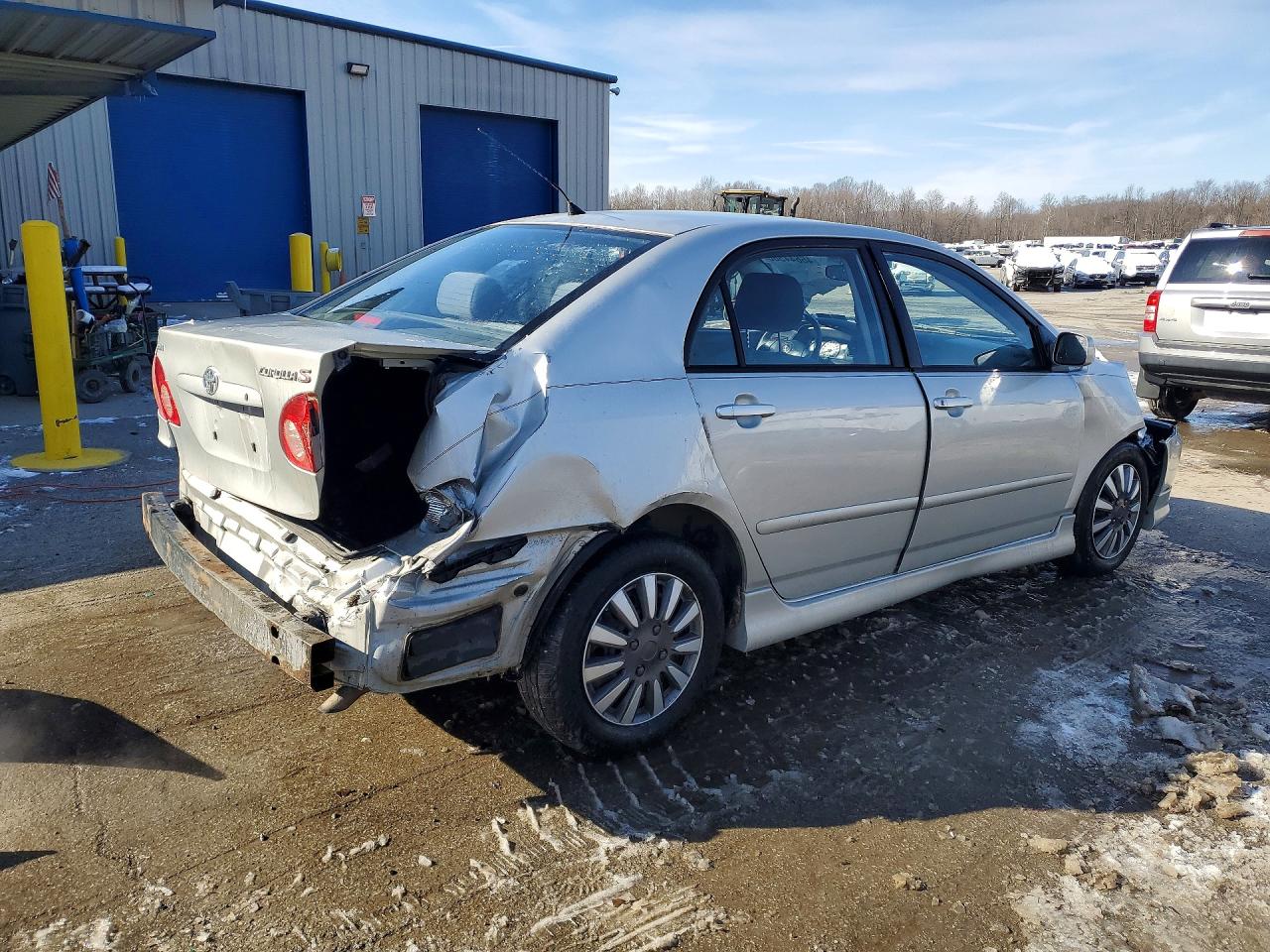 2004 TOYOTA COROLLA S photo 3