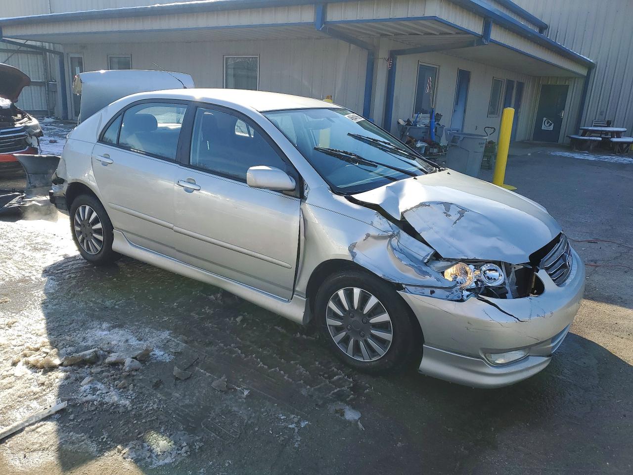 2004 TOYOTA COROLLA S photo 4