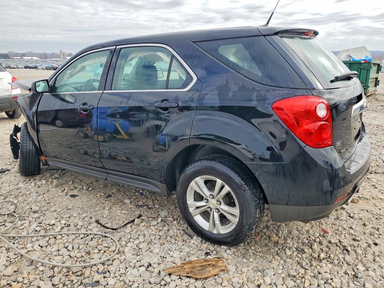 2013 CHEVROLET EQUINOX LS photo 2
