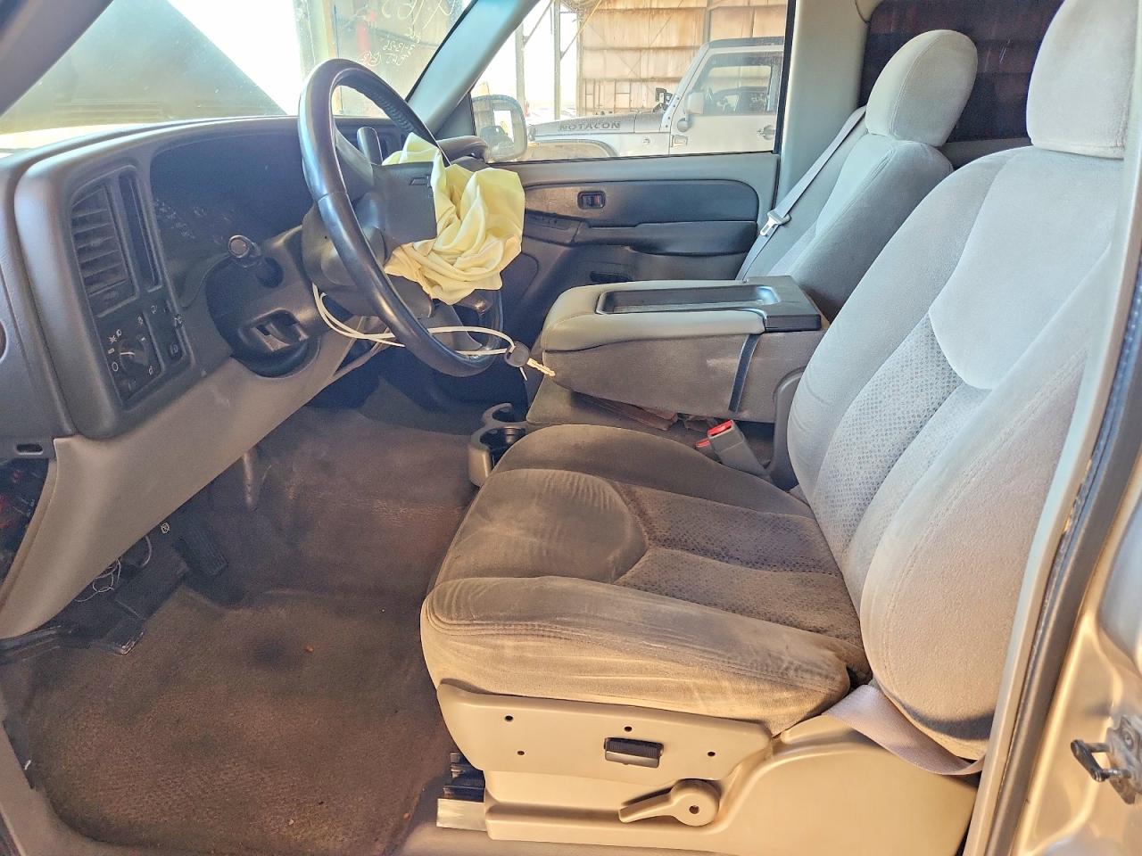 2003 CHEVROLET TAHOE C1500 photo 13
