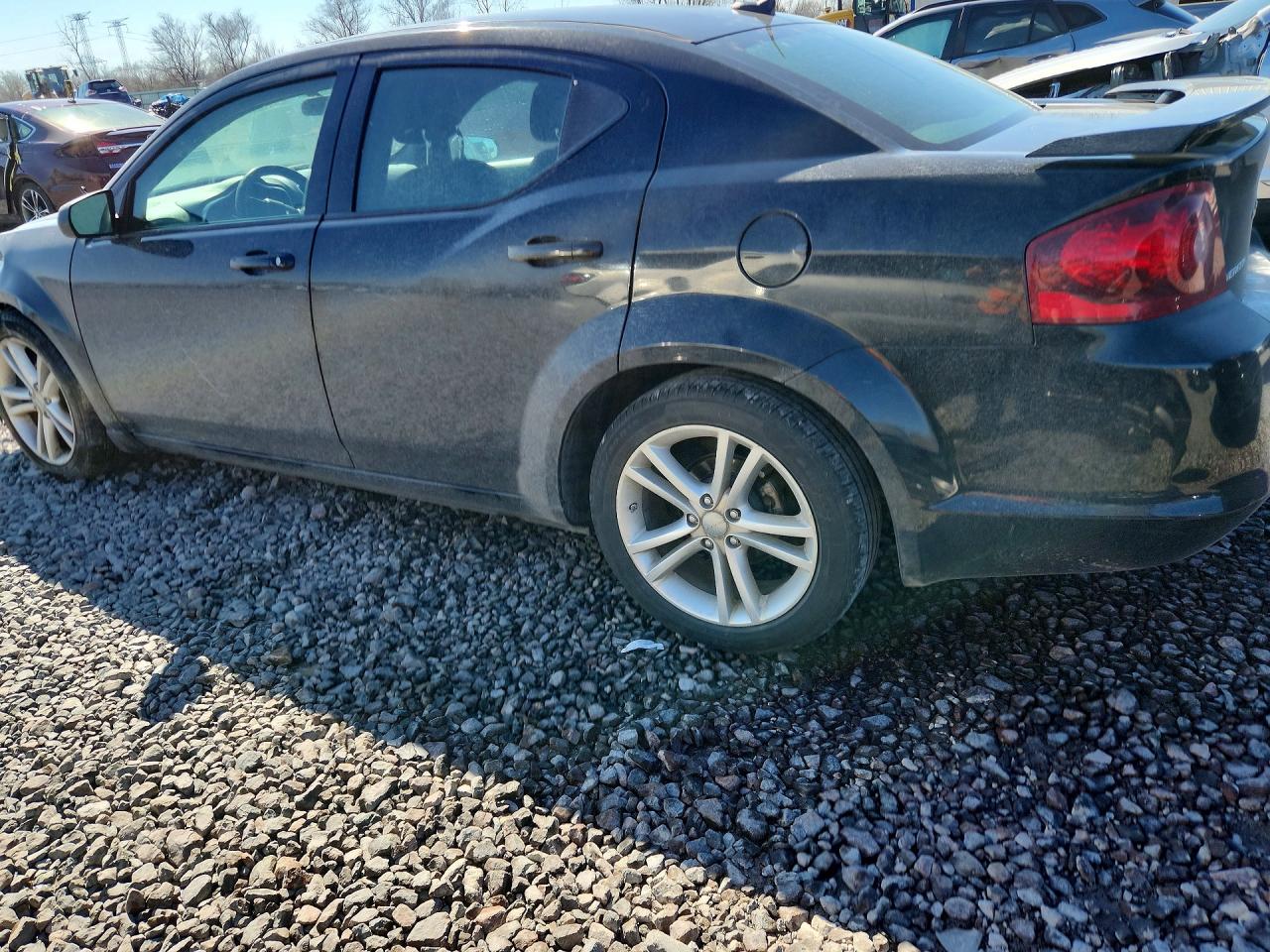 2014 DODGE AVENGER SE photo 3