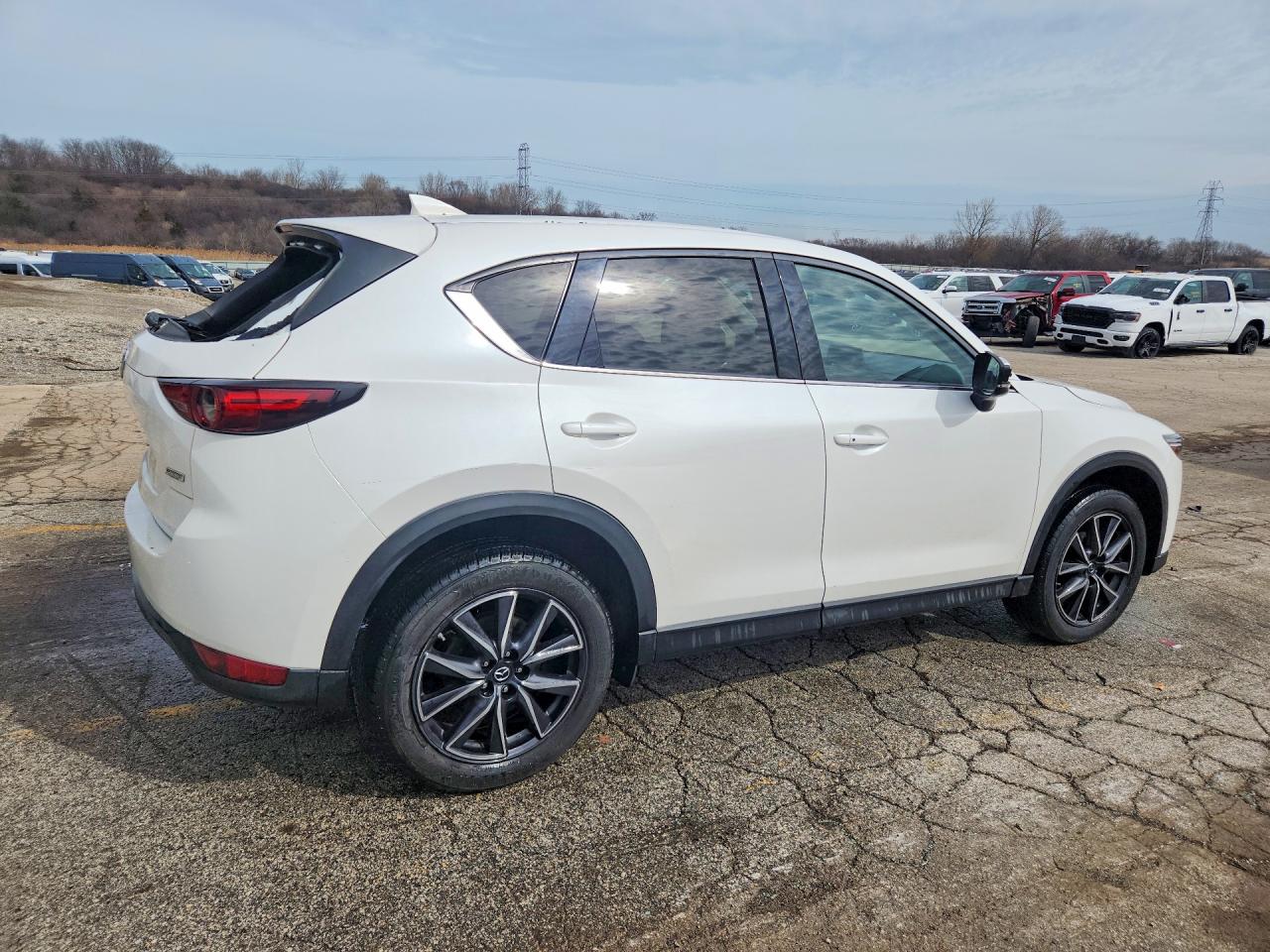 2017 MAZDA CX-5 GRAND TOURING photo 3
