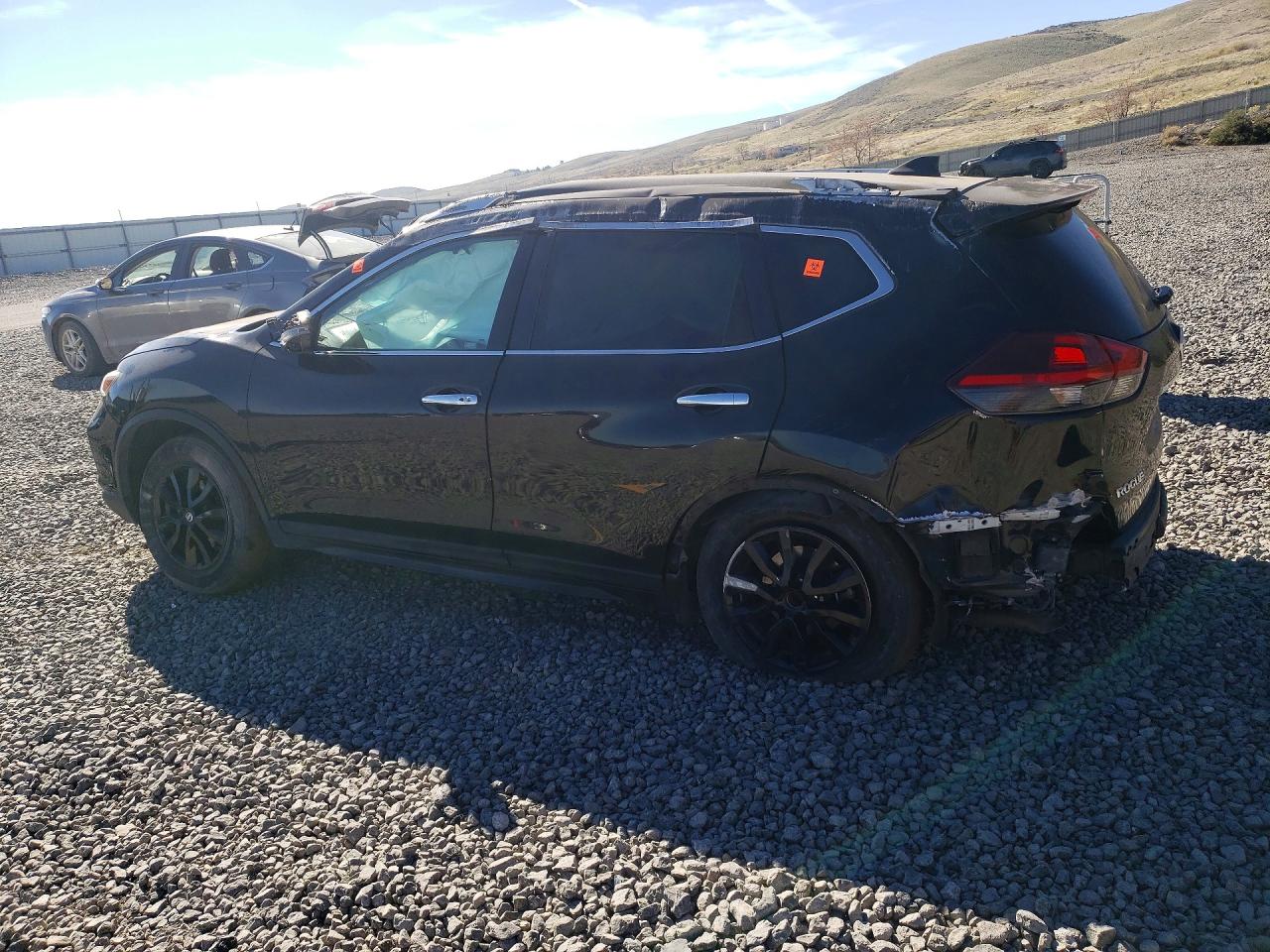 2019 NISSAN ROGUE SV photo 3