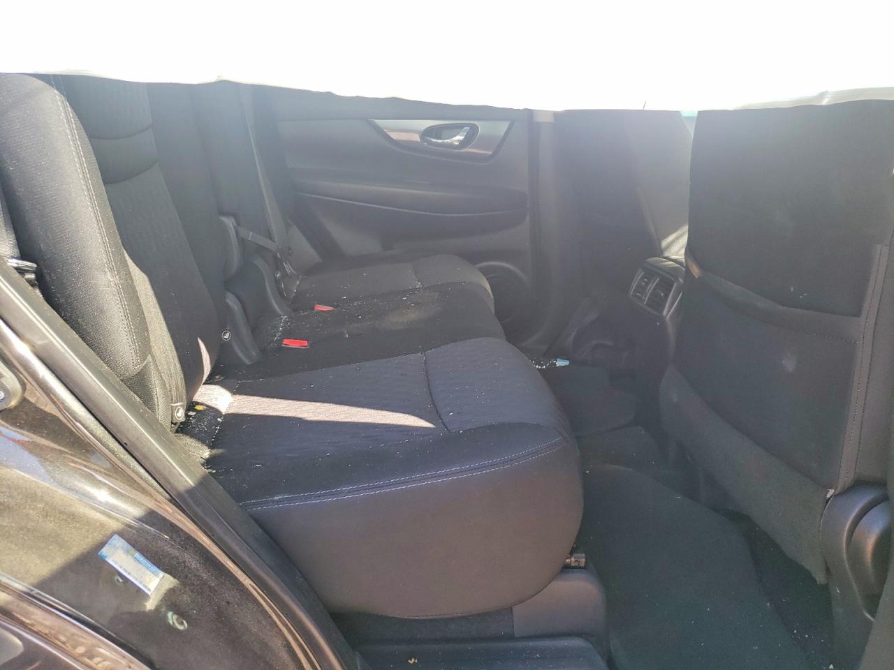 2019 NISSAN ROGUE SV photo 21