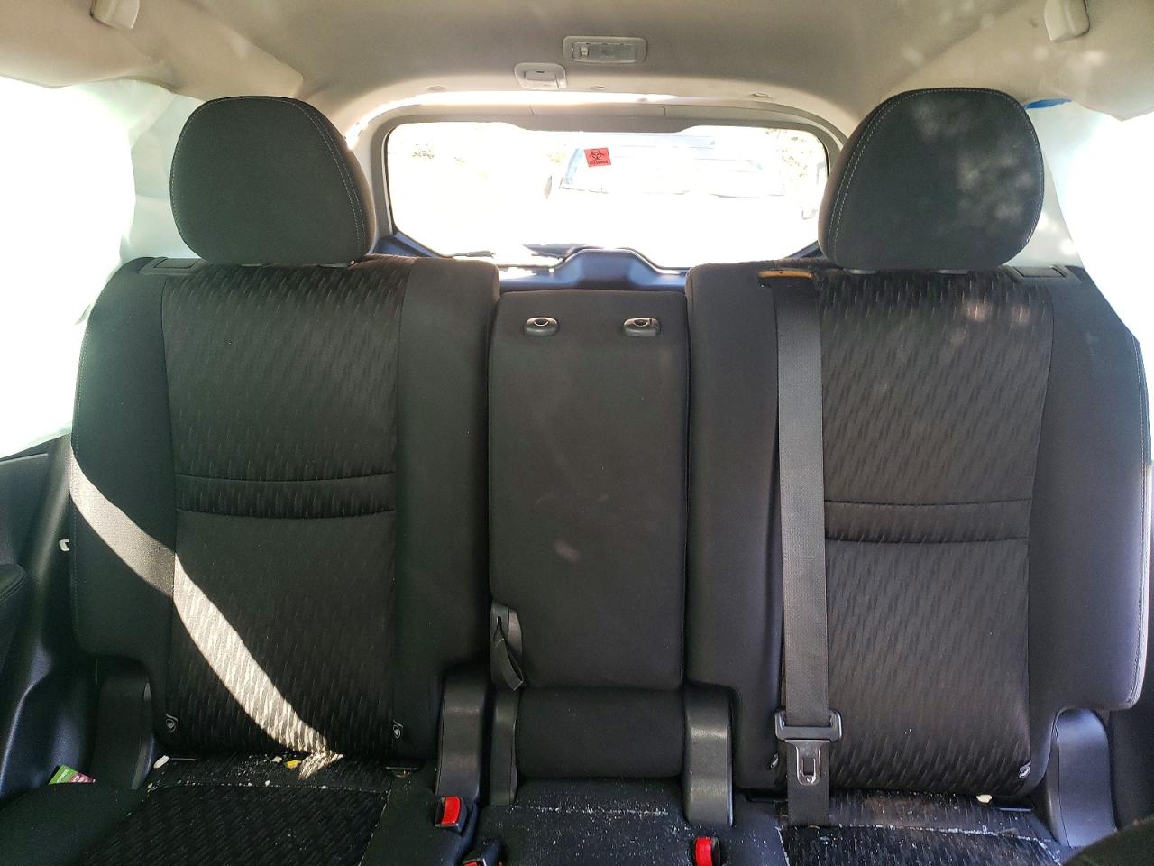 2019 NISSAN ROGUE SV photo 19