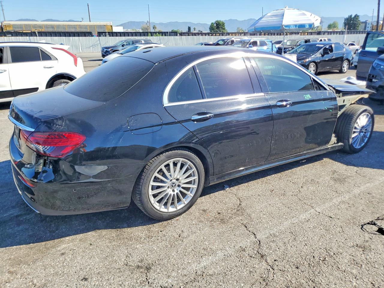 2021 MERCEDES-BENZ E 350 photo 3