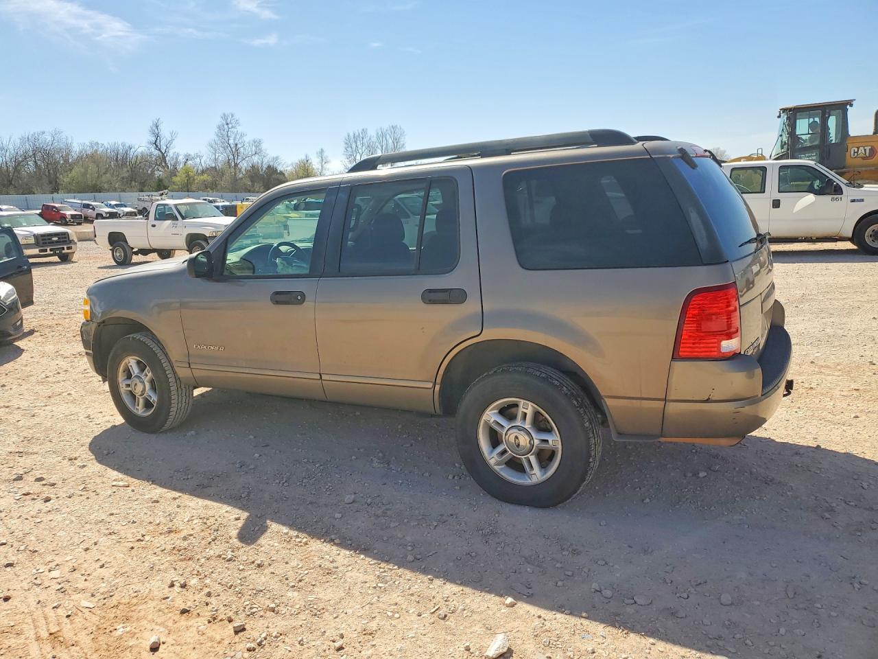 2005 FORD EXPLORER XLT photo 2