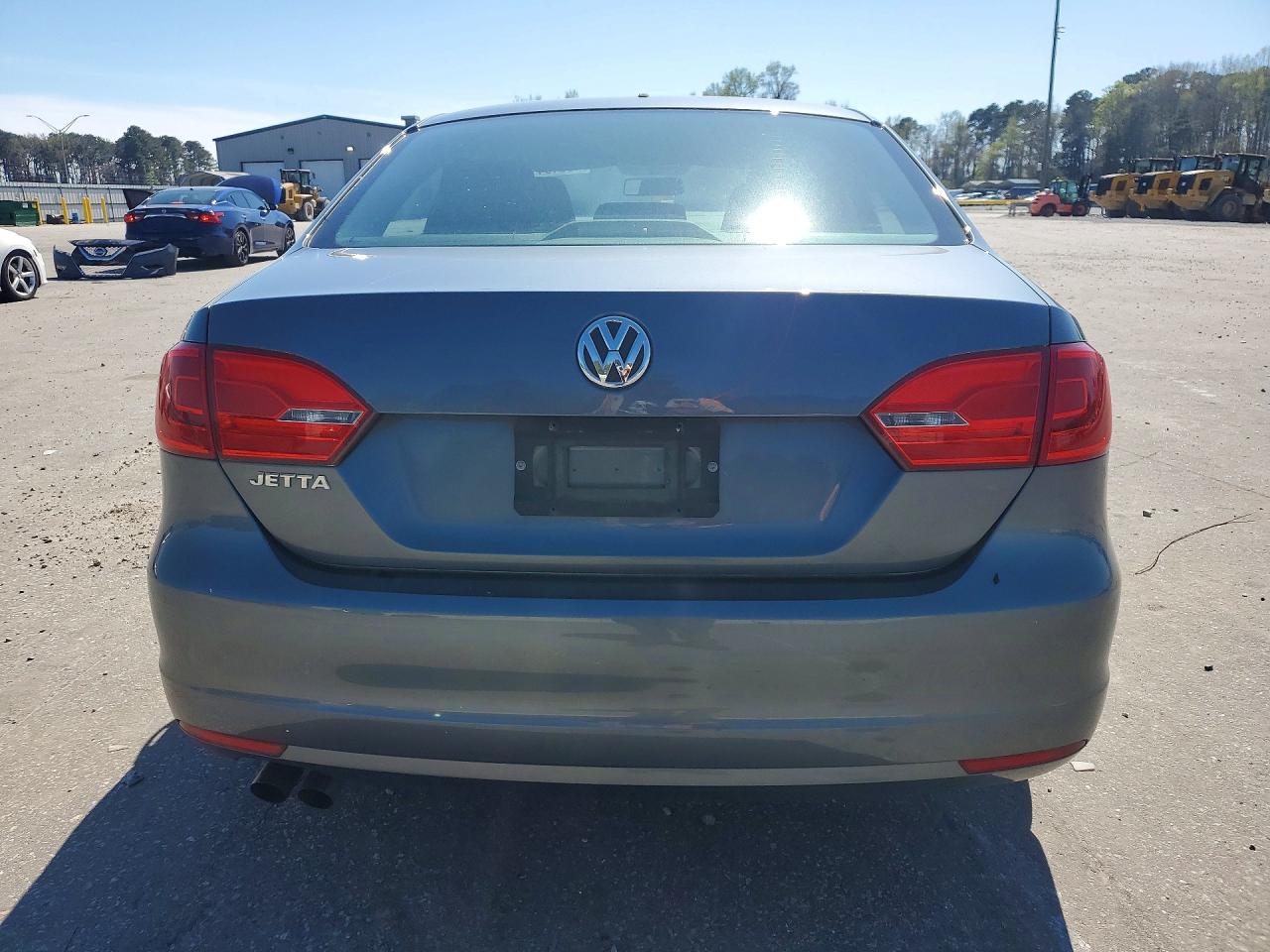 2014 VOLKSWAGEN JETTA BASE photo 11