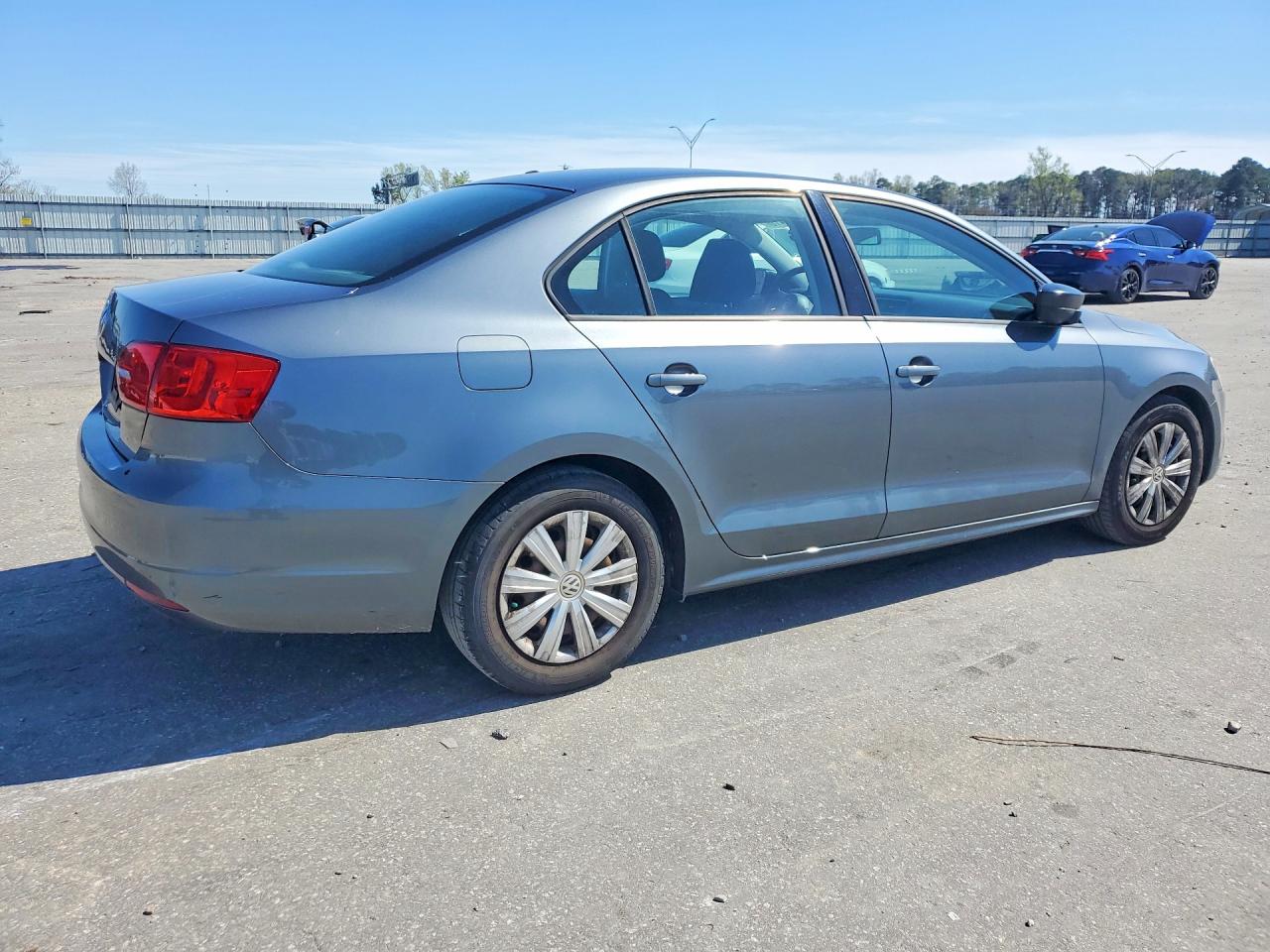 2014 VOLKSWAGEN JETTA BASE photo 5