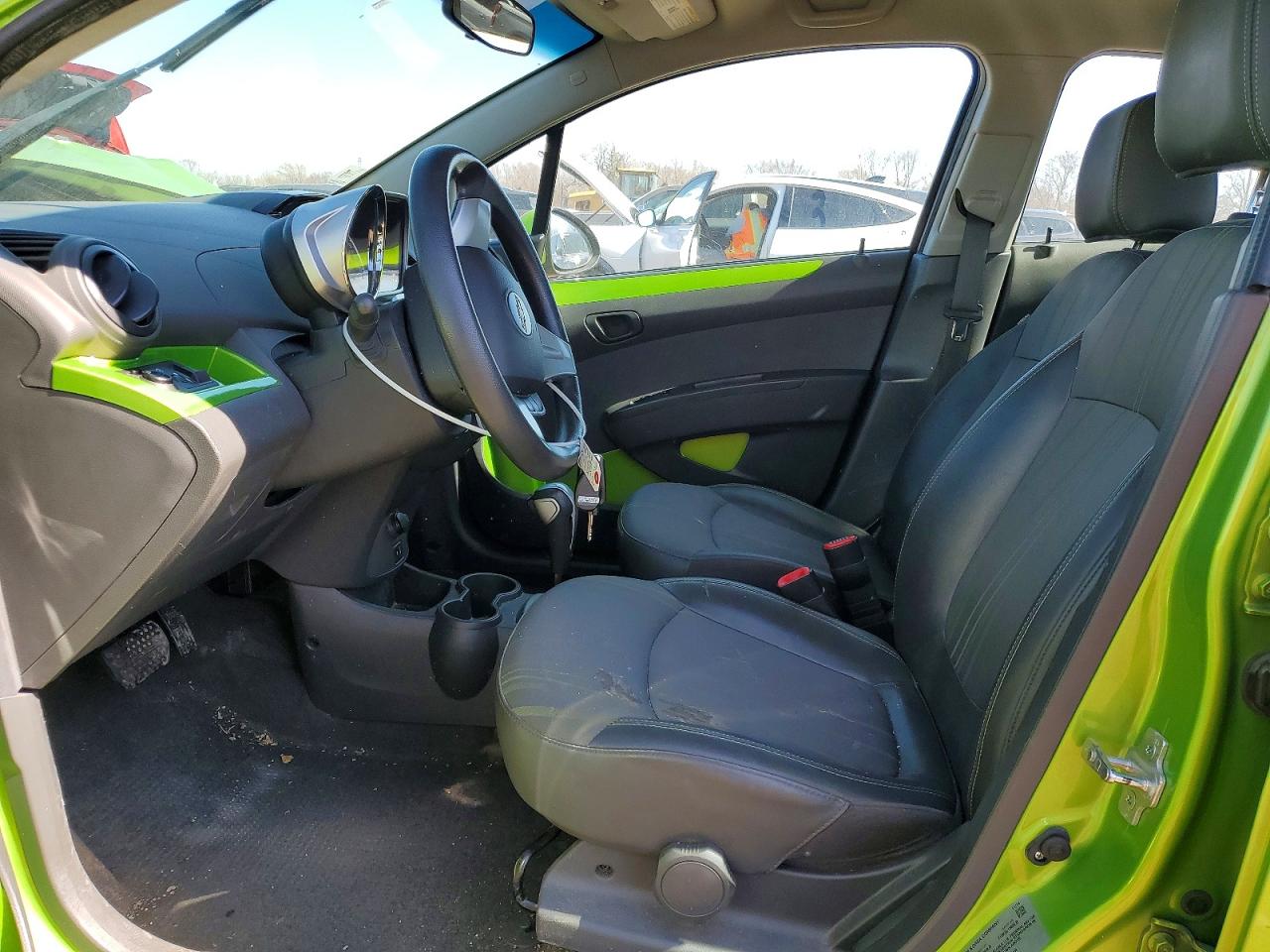 2015 CHEVROLET SPARK 1LT photo 13