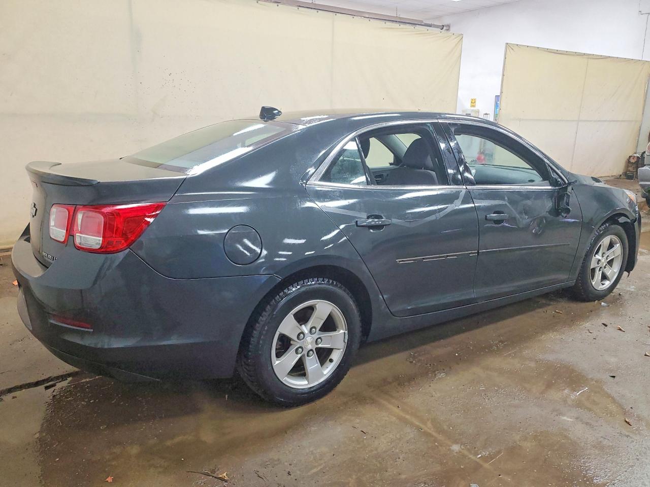 2014 CHEVROLET MALIBU LS photo 5
