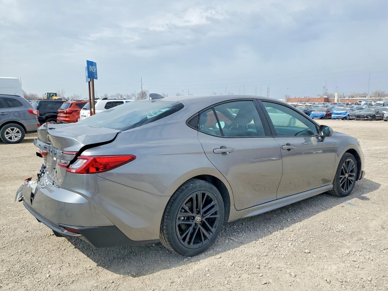 2025 TOYOTA CAMRY photo 7