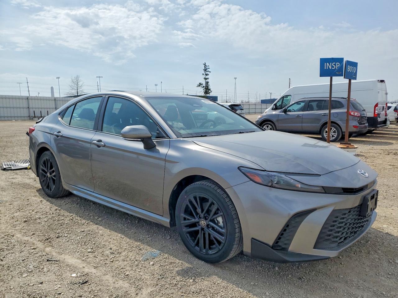 2025 TOYOTA CAMRY photo 10