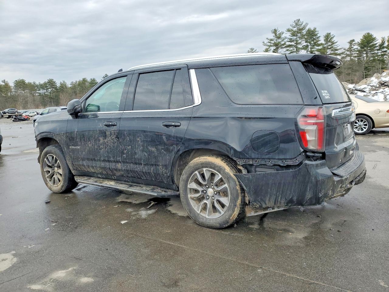 2023 CHEVROLET TAHOE K1500 LT photo 4
