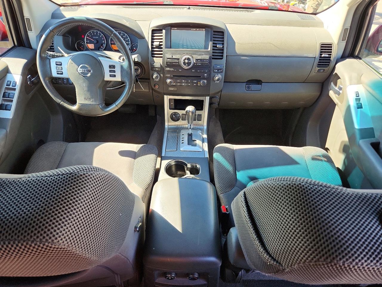 2011 NISSAN PATHFINDER S photo 15