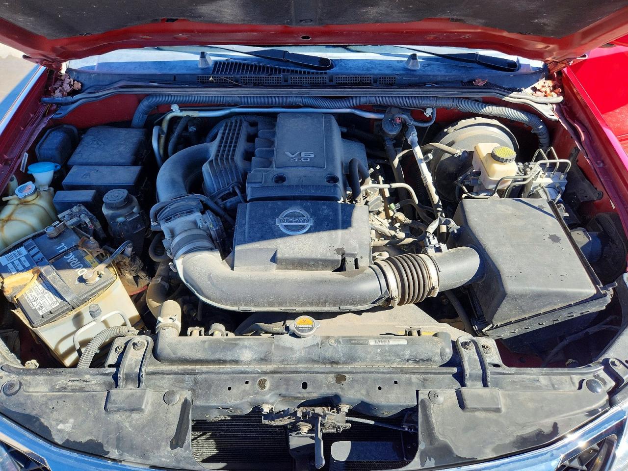 2011 NISSAN PATHFINDER S photo 23