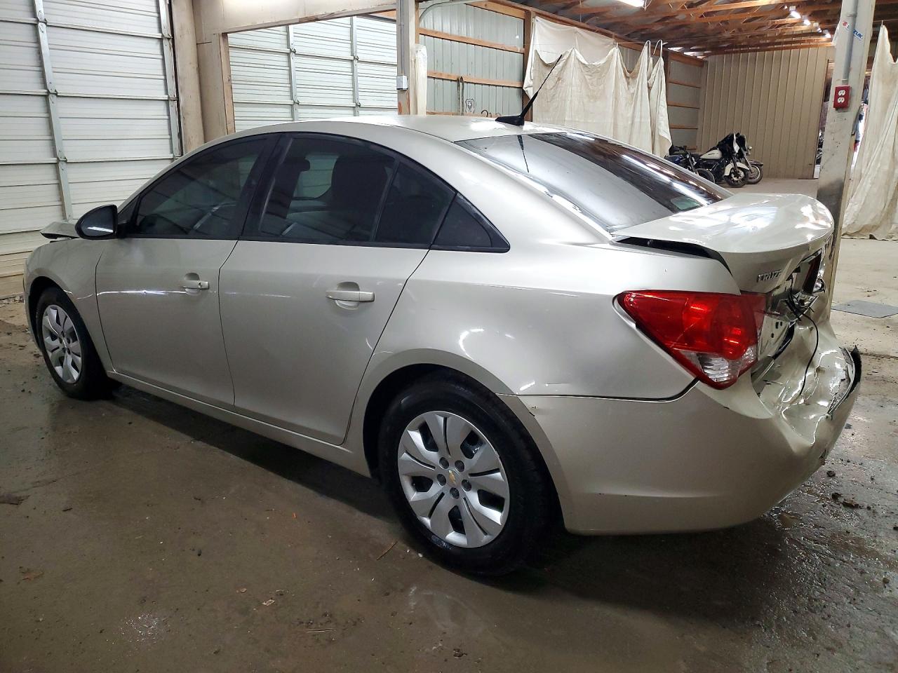 2013 CHEVROLET CRUZE LS photo 3