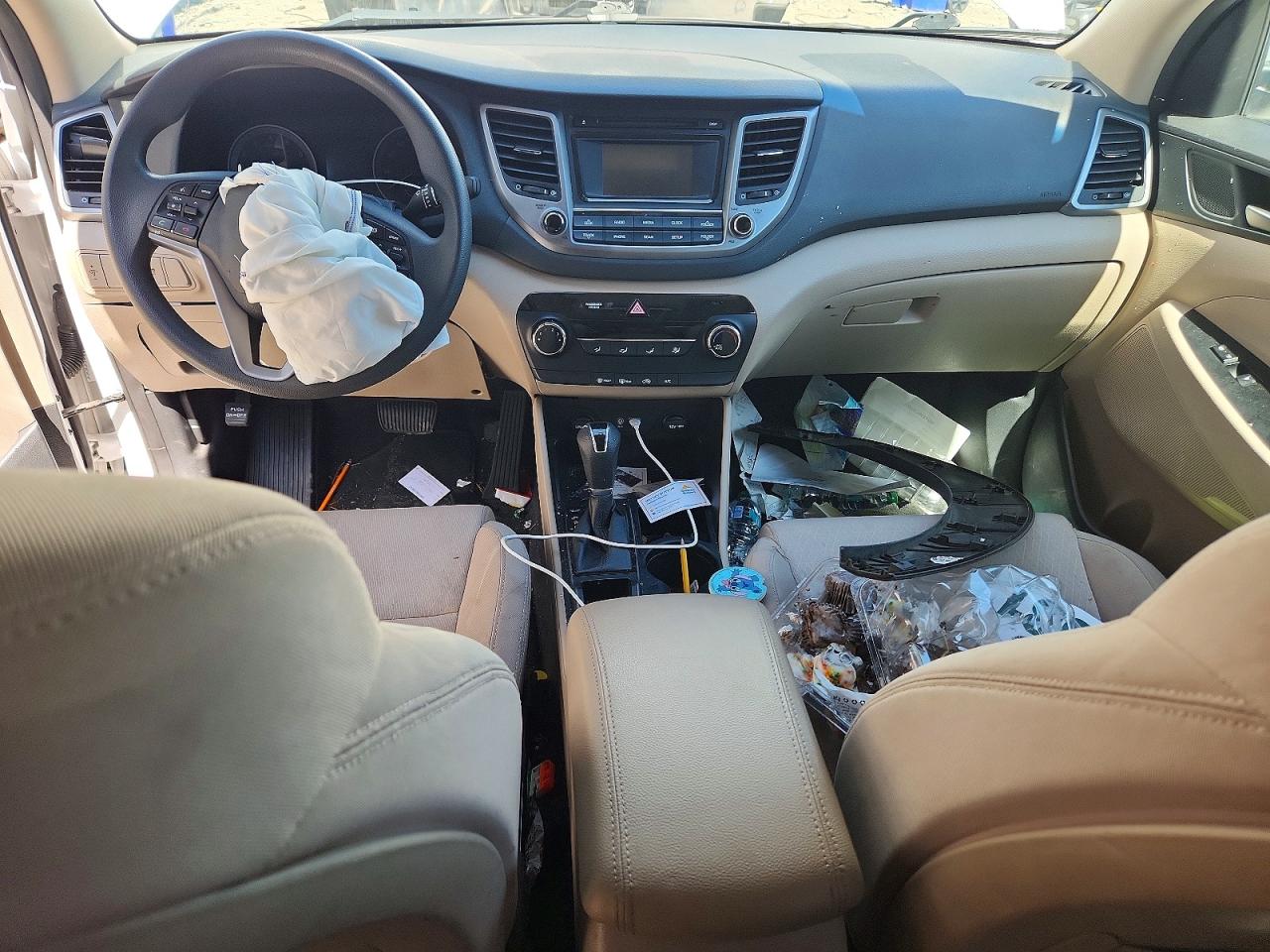 2018 HYUNDAI TUCSON SE photo 15