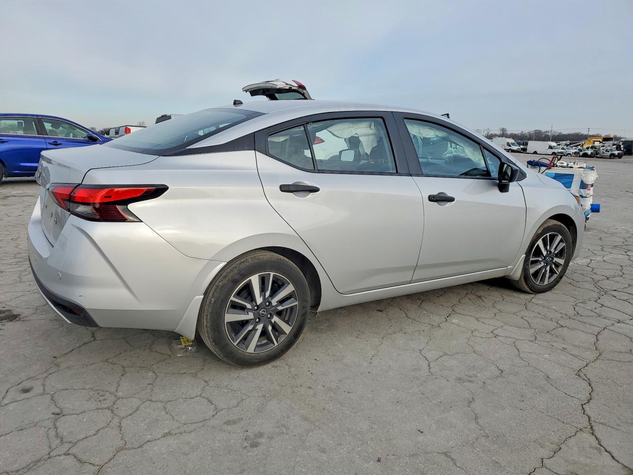 2024 NISSAN VERSA S photo 3