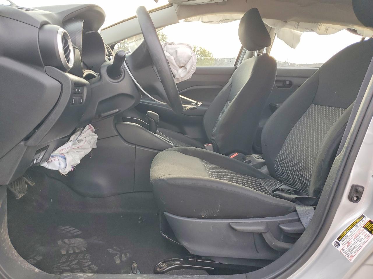 2024 NISSAN VERSA S photo 7