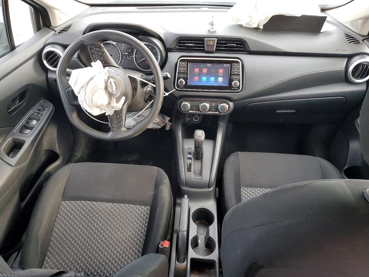 2024 NISSAN VERSA S photo 8