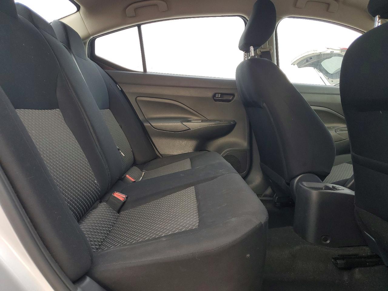 2024 NISSAN VERSA S photo 10