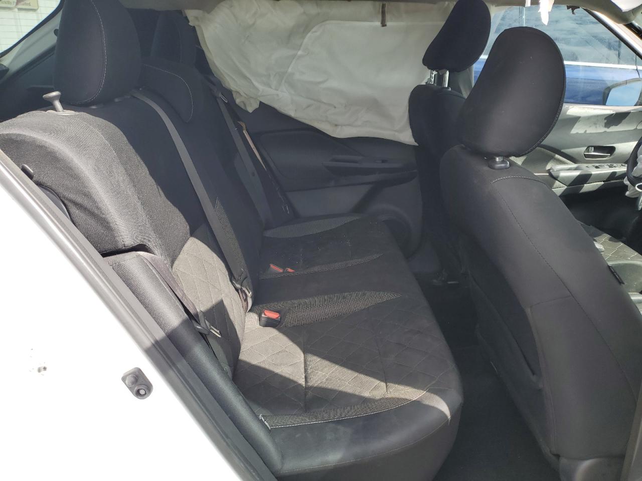 2020 NISSAN KICKS S photo 19