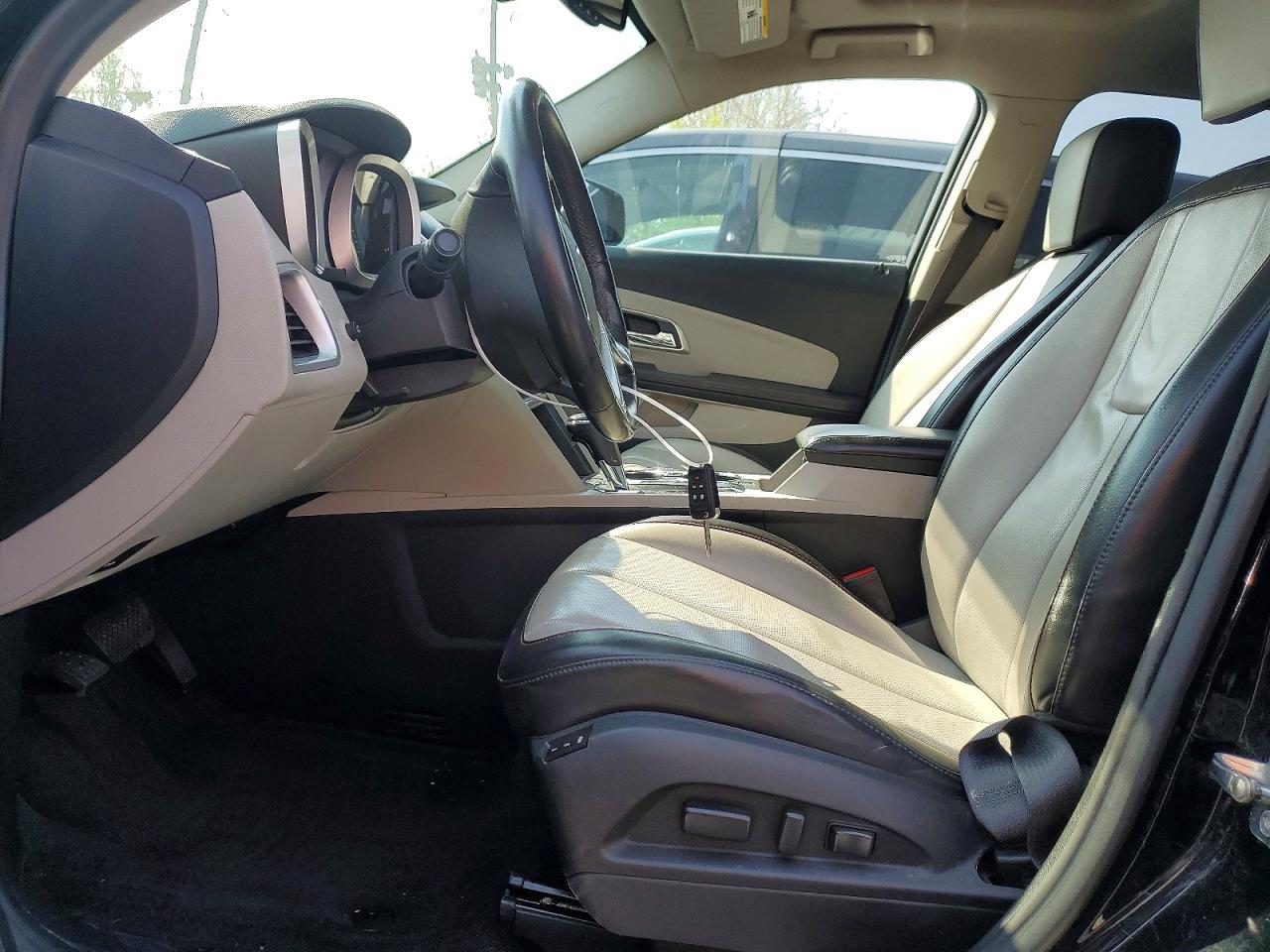 2017 CHEVROLET EQUINOX PREMIER photo 14
