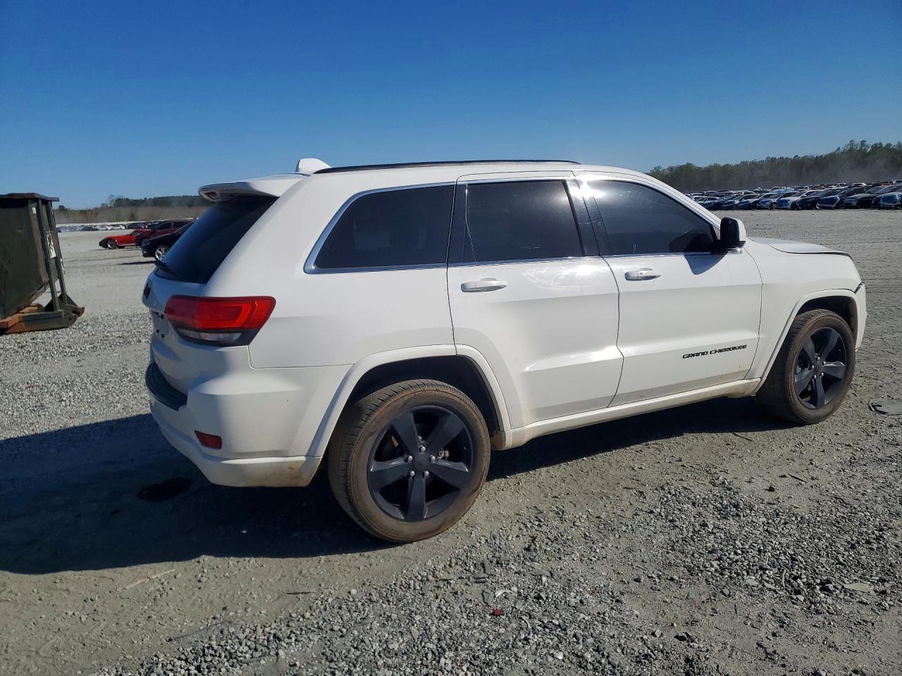 2015 JEEP GRAND CHEROKEE LAREDO photo 5
