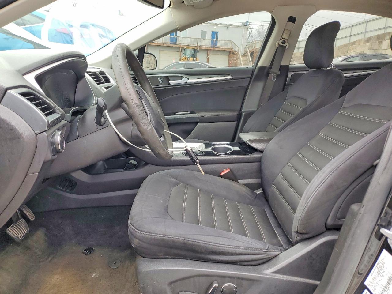 2014 FORD FUSION SE photo 19