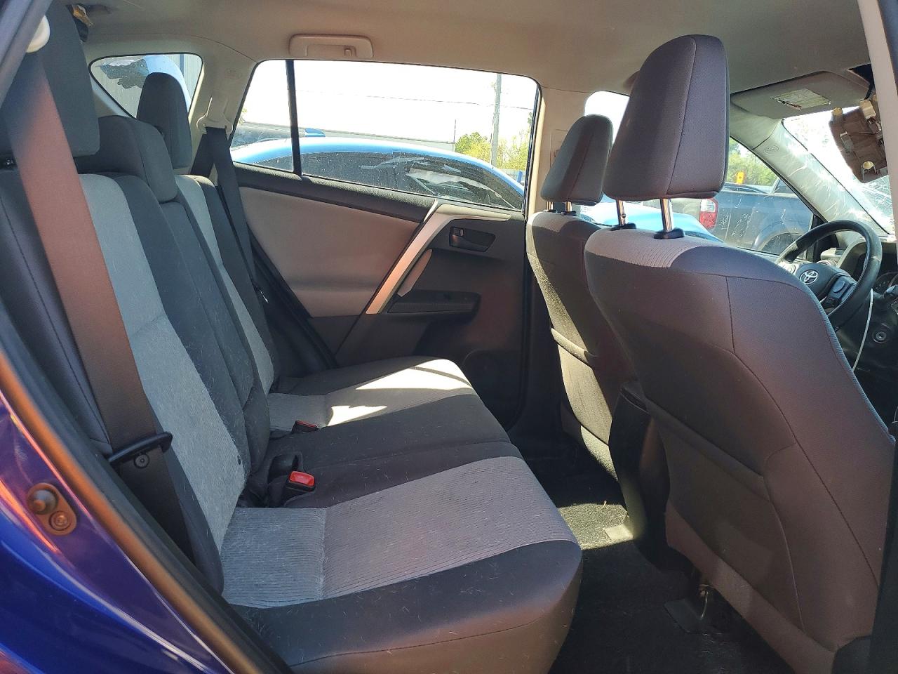 2015 TOYOTA RAV4 LE photo 21