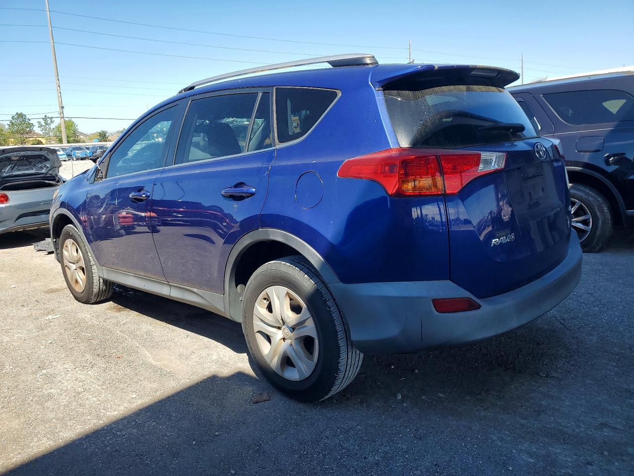 2015 TOYOTA RAV4 LE photo 3