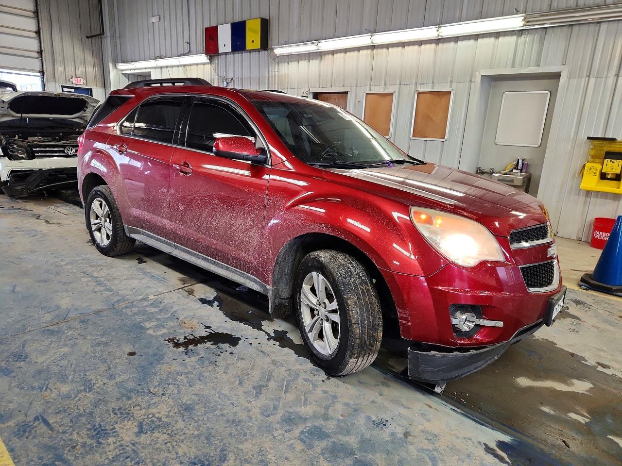 2013 CHEVROLET EQUINOX LT photo 4