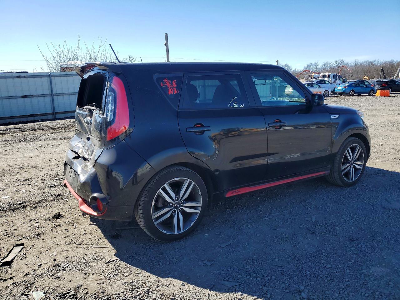 2015 KIA SOUL + photo 3