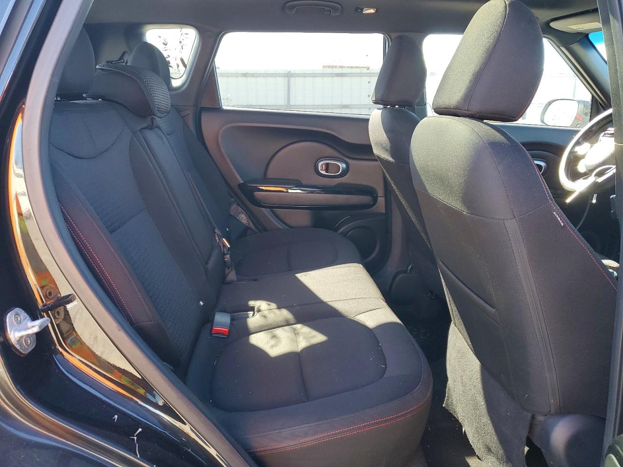 2015 KIA SOUL + photo 11