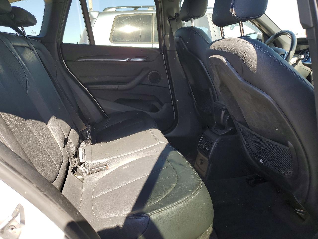 2016 BMW X1 XDRIVE28I photo 11