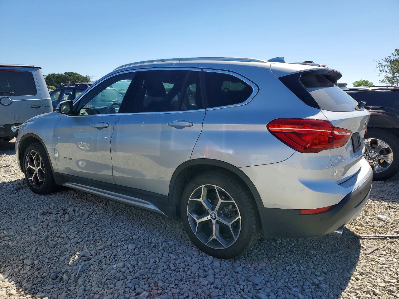 2016 BMW X1 XDRIVE28I photo 2