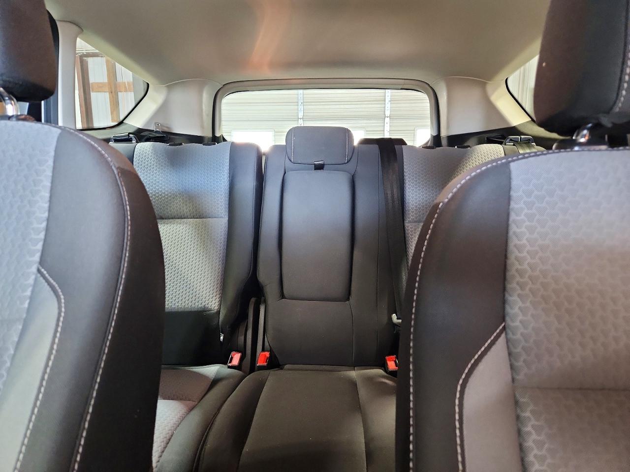 2017 FORD ESCAPE SE photo 19