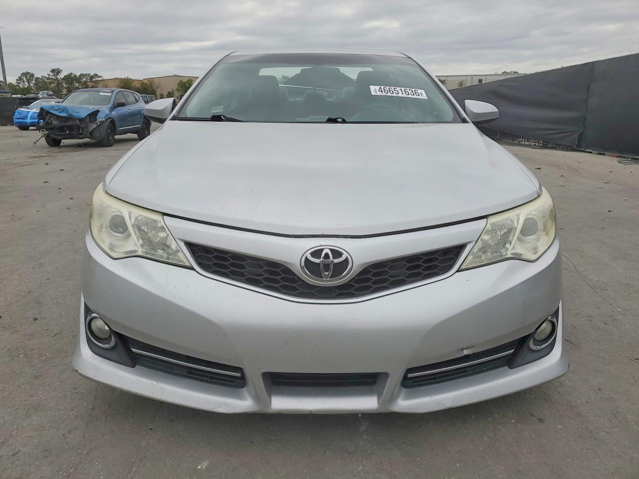 2013 TOYOTA CAMRY SE photo 9