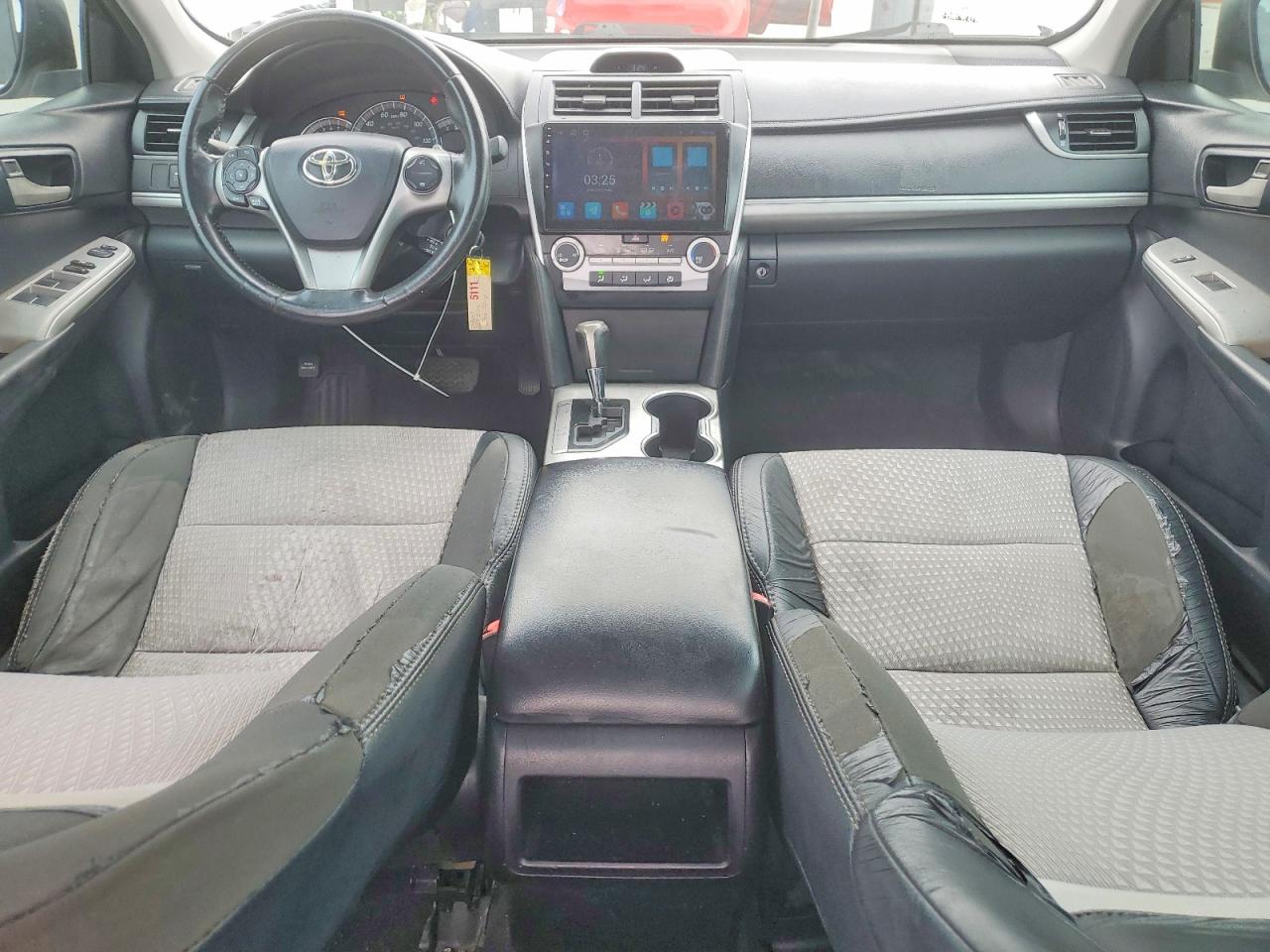 2013 TOYOTA CAMRY SE photo 15
