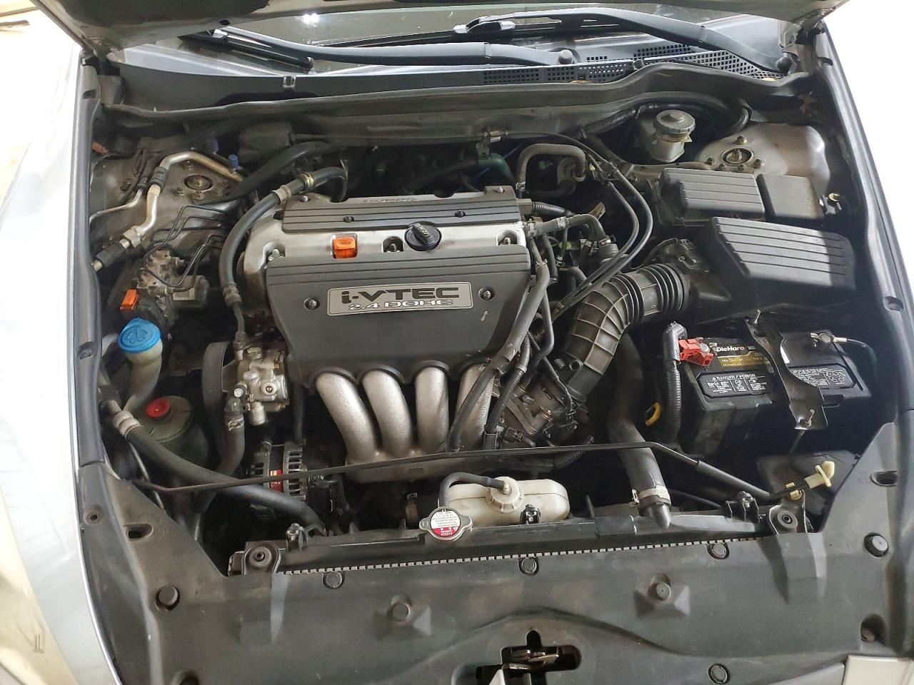 2004 HONDA ACCORD LX photo 21