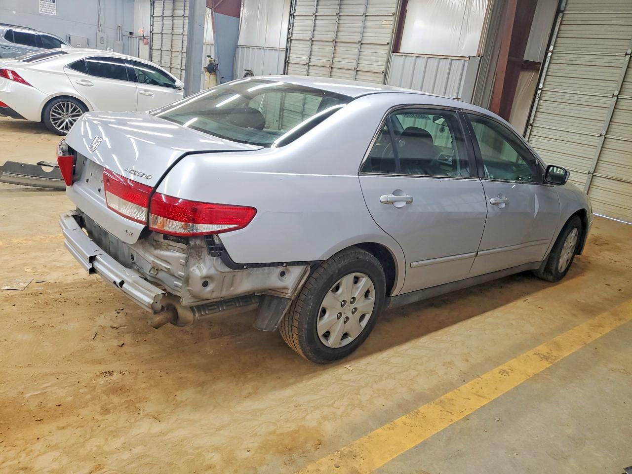 2004 HONDA ACCORD LX photo 5