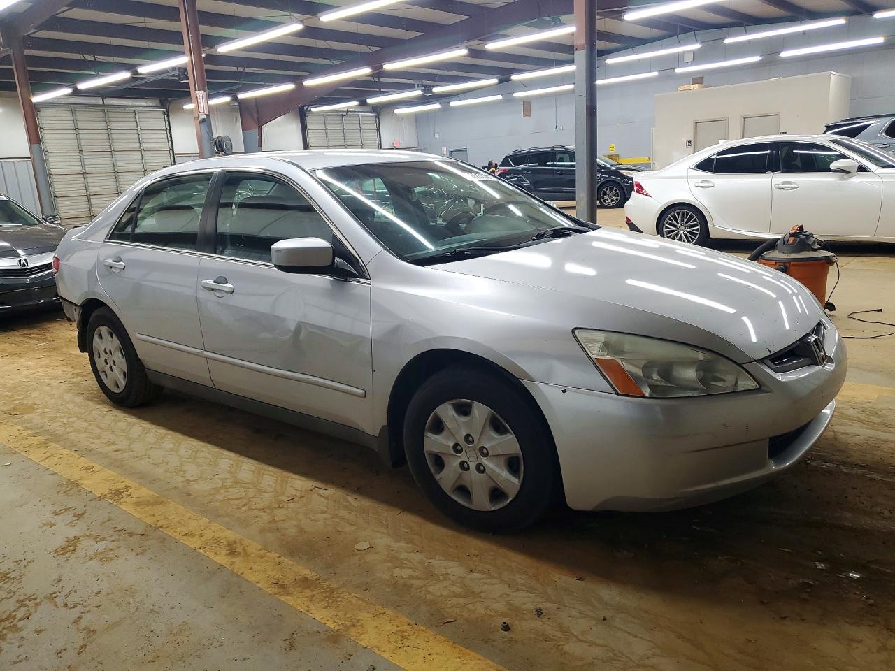 2004 HONDA ACCORD LX photo 7