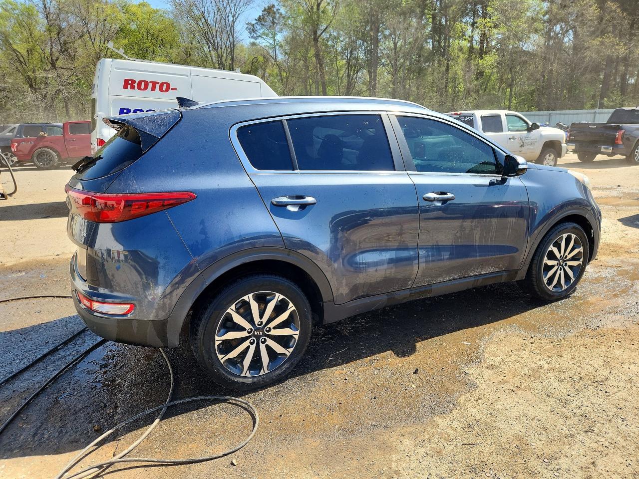 2017 KIA SPORTAGE EX photo 3
