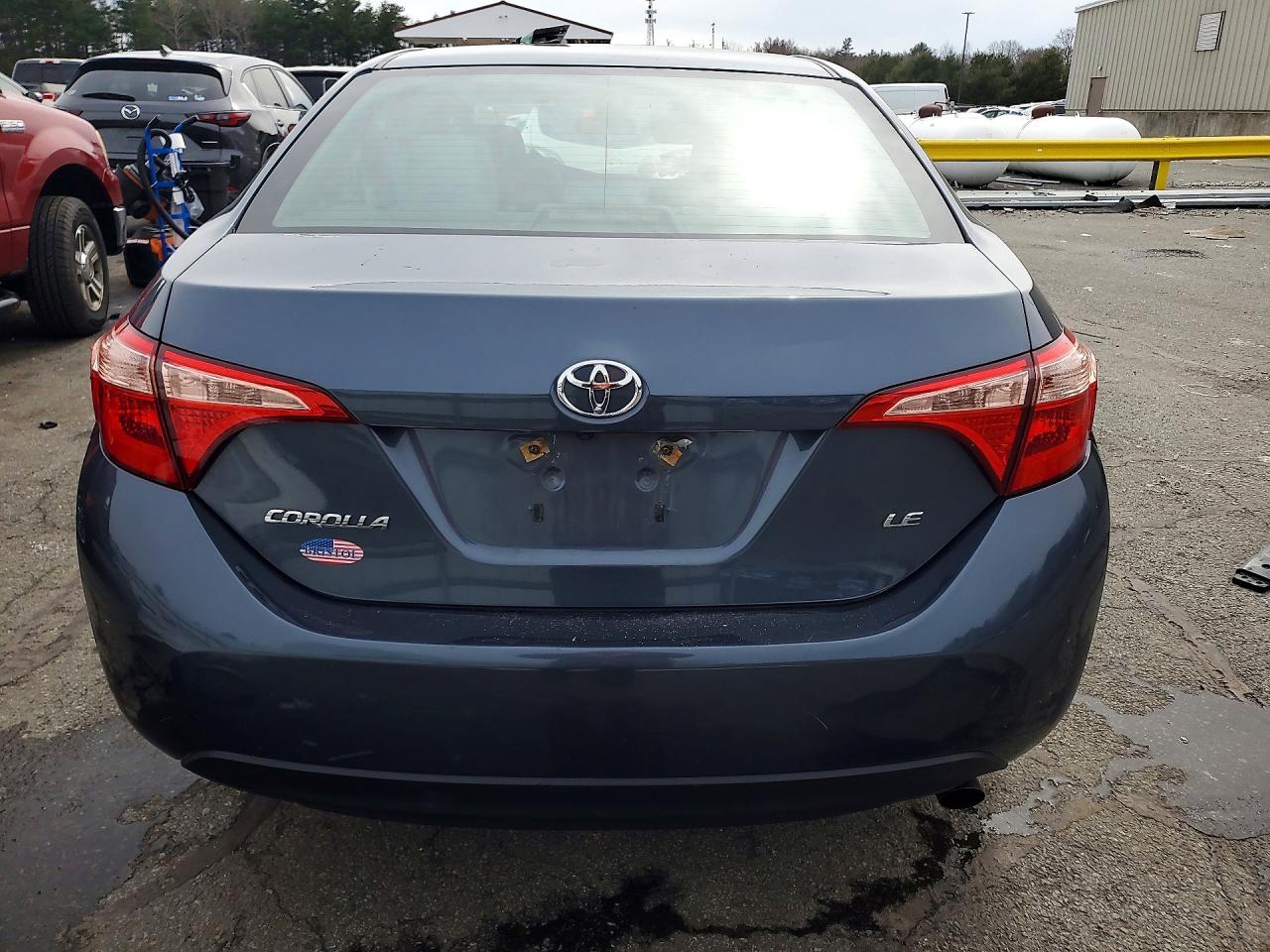 2018 TOYOTA COROLLA LE photo 6
