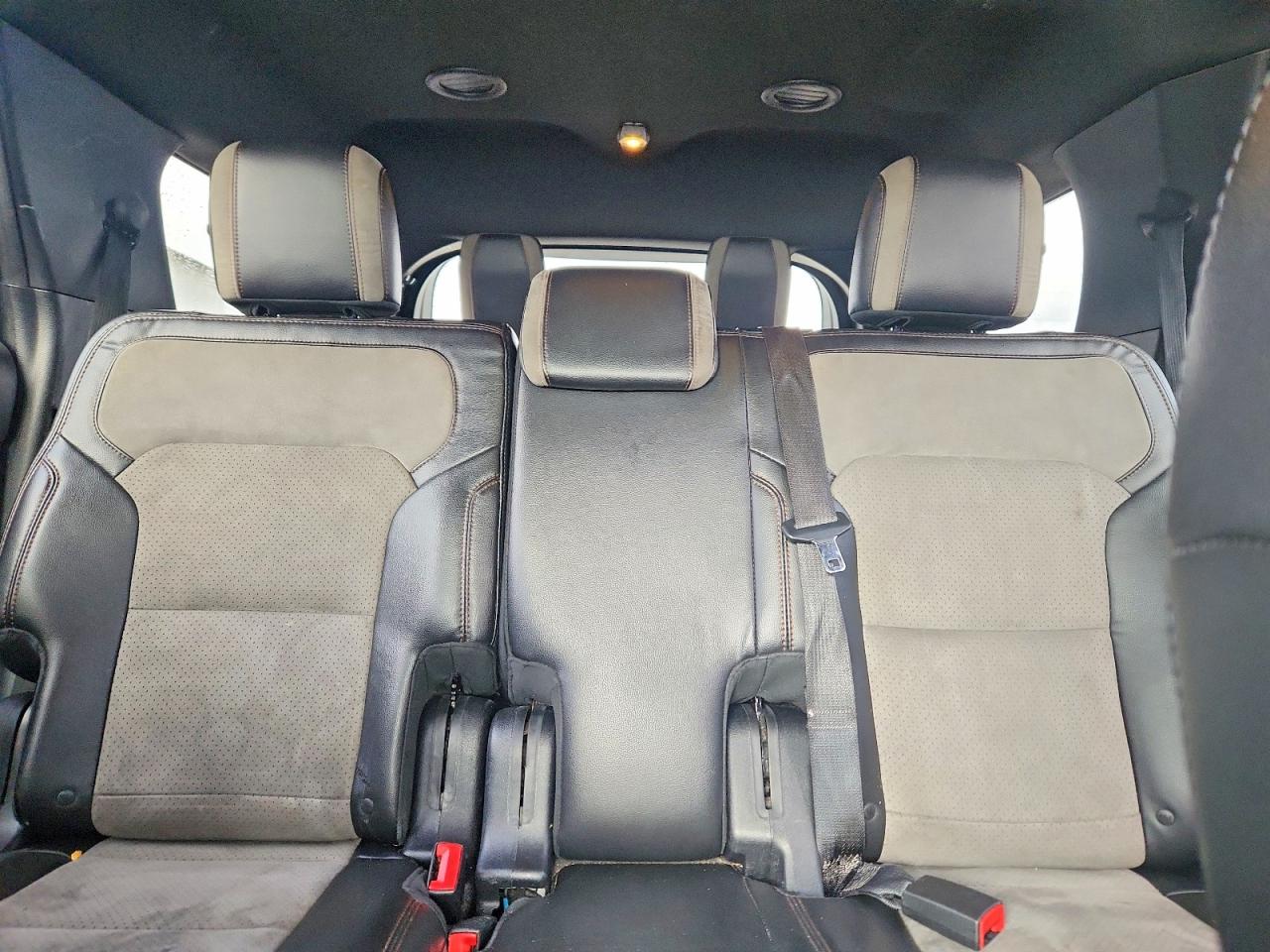 2017 FORD EXPLORER XLT photo 19