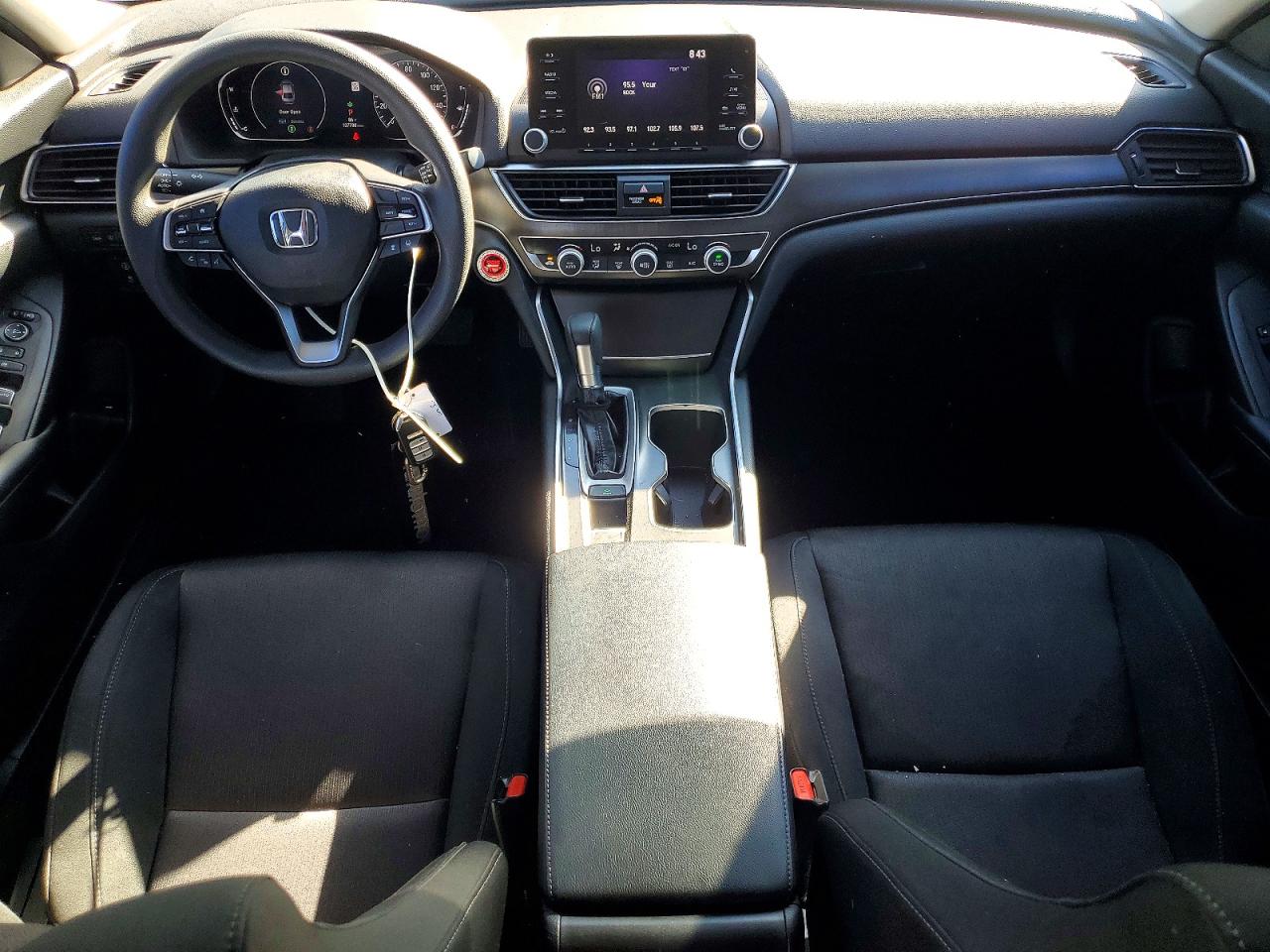 2018 HONDA ACCORD photo 15