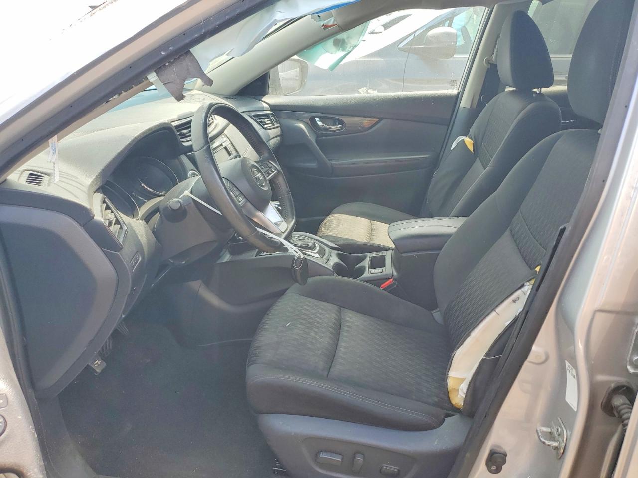 2019 NISSAN ROGUE SV photo 13