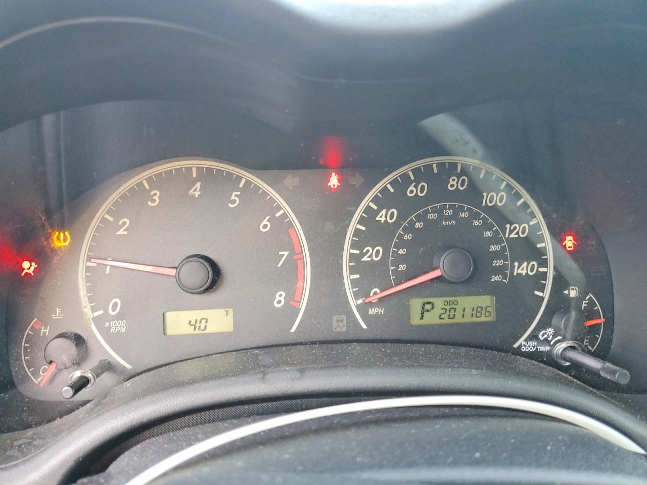 2011 TOYOTA COROLLA LE photo 9